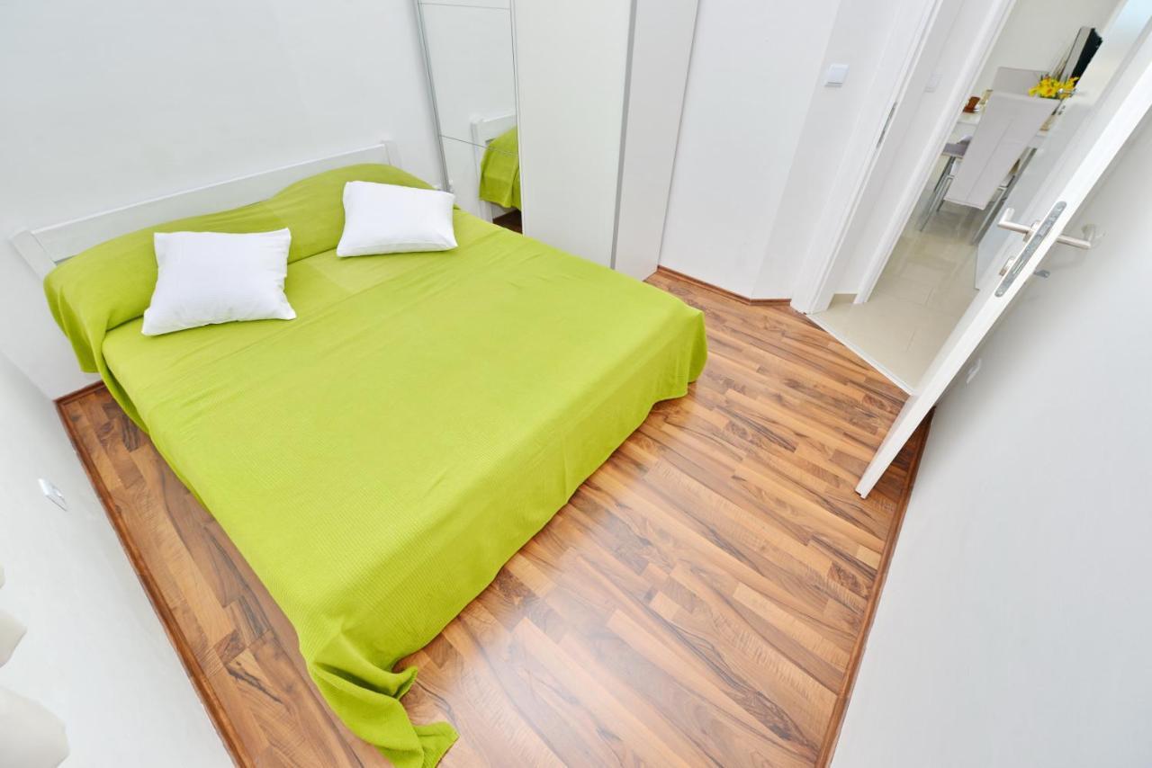 Apartments Verita Pakoštane Eksteriør billede